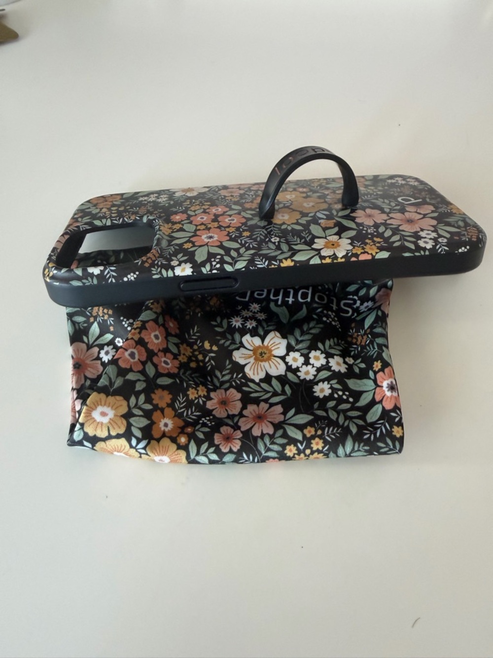 Loopy Phone Cases with Pouches - Black Floral, Pink, Clear - Picture 7 of 10